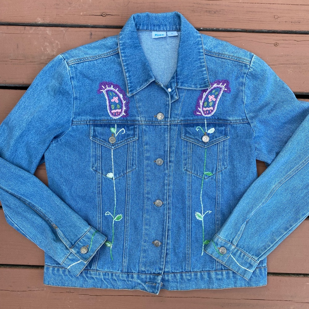 Vintage y2k Embroidered Paisley Denim Jacket